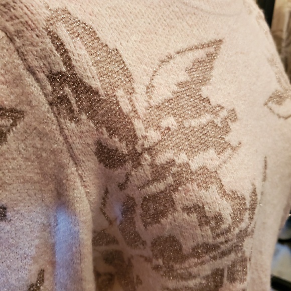 A New Day Pastel Blush Pink Leaf Sweater - Picture 2 of 5